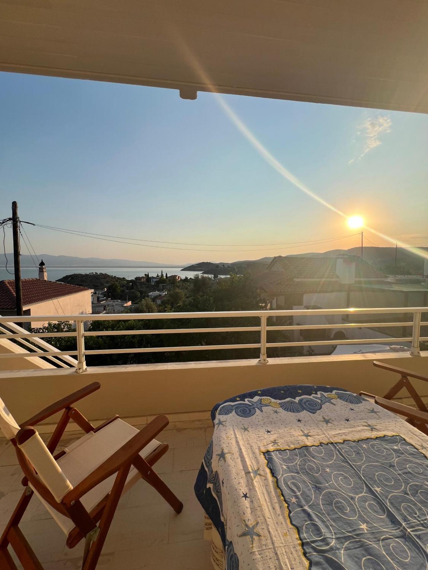 Aiolos Seaside Apartment Marathos  外观 照片